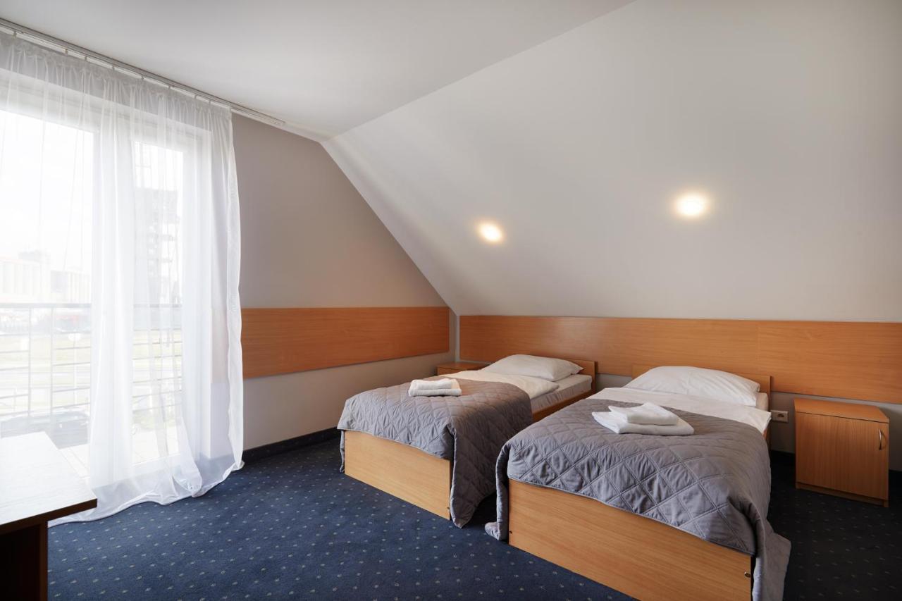 Hotel Wena Kielce Exterior foto